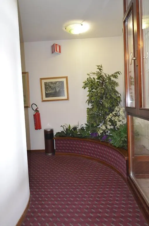 Hotel Magnolia Преганцьоль 3*,
